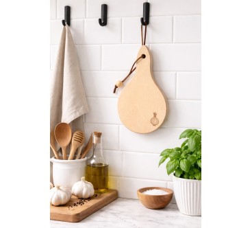 Beech Onion Cutting Board with String 20 cm