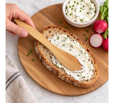 Set of 10 Wooden Butter Knives 18 cm | Wooden World