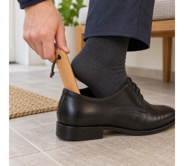 Beech Wood Pocket Shoe Horn 12 cm | Wooden World