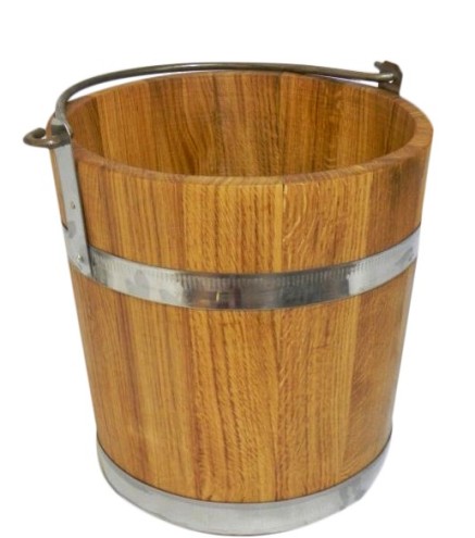 Oak Wooden Bucket 12 L – Durable Traditional Container with Metal Bands